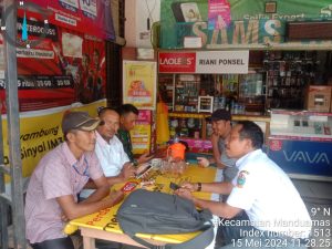 Kepala sekolah Sma Negeri 1 Manduamas Ramah Tamah terhadap Media yang ada ,dan yang aktif di kecamatan Manduamas dan Sirandorung.