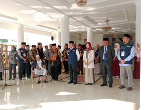 Kloter 20 Asal Kabupaten Majalengka Diberangkatkan Sebanyak 430 Jamaah