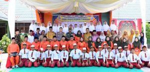 Hendra Pj Kepala Desa Meskom Hadiri Acara Pelepasan Siswa Siswi Kelas VI SD Negeri 21 Meskom