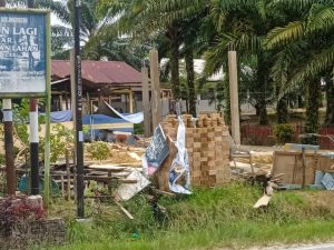 Proyek Pembangunan Gedung PAUD Desa Manduamas lama diduga tidak ada papan Informasi Pekerjaan