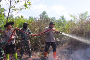 KAPOLRES ROHIL PIMPIN UPAYA PENANGANAN KARHUTLA DI WILAYAH HUKUM POLRES ROHIL BERSAMA STAKEHOLDER