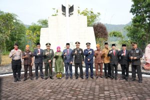 Forkopimda Kabupaten Bandung Peringati Hari Pahlawan 10 November  “Teladani Pahlawanmu, Cintai Negerimu