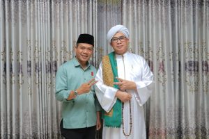 Hasil Istikharah, Ulama Kharismatik Abuya Muhyiddin Serukan Dukungan Bagi Dadang Supriatna-Ali Syakieb