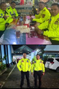 Pengamanan Lalulintas  Giat Ibadah dan Pengawalan Giat Forkopinda Pemantauan di Gereja  di Pimpin oleh  AKP Agus  Wakasat Lantas Polresta Bandung