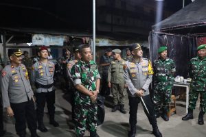 Jelang Kebaktian Malam Natal,  Kapolres Majalengka Lakukan Pengecekan Gereja