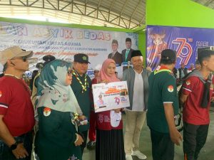 Sebanyak 9000 peserta mengikuti jalan asyik bedas kerukunan lintas agama yang diselenggarakan kantor Kementerian Agama (Kemenag) Kabupaten Bandung