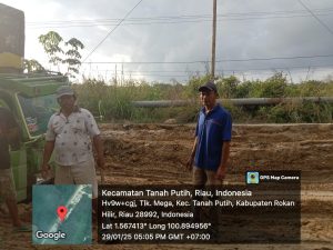 Indra Saputra, Sosok Inspiratif yang Gotong Royong Perbaiki Jalan Rusak di Dusun Seminai
