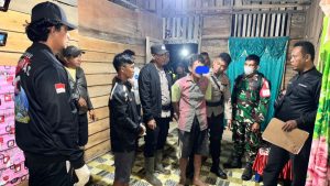 Ibu Rumah Tangga Terbujur Bersimbah Darah  Akibat Ditusuk Pisau Seorang Pemabuk Yang Baru Meminum Tuak…
