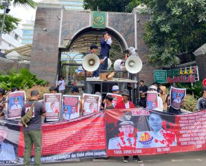 GARMASI INDONESIA DESAK KEJAGUNG RI : PERIKSA BUPATI DAN EX DIRUT PRUSDA BUMD PASANGKAYU DUGAAN KORUPSI DAN PENIPUAN DANA INVESTOR ASING 8 MILIAR LEBIH