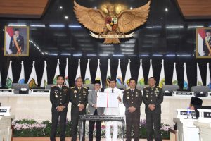Pangdam III/Slw Hadiri Sertijab Gubernur Jabar