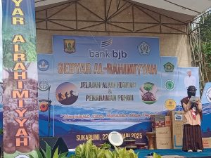 Gebyar Al-Rahimiyyah Cikahuripan: Jelajah Alam Edukasi dan Menanam Pohon