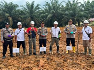 Dukung Asta Cita Presiden Dibidang Ketahanan Pangan, Polsek Pujud Polres Rohil Penanaman Jagung