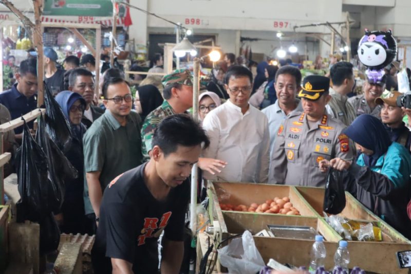 Jelang Ramadan 1446 H/2025 M, Jajaran Forkopimda Kab. Bandung Monitoring Ketersediaan Kepokmas dan Stabilitas Harga Pangan