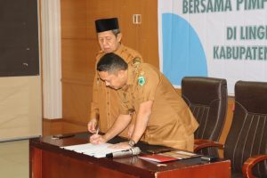 Bupati Paluta Laksanakan Penandatanganan Perjanjian Kinerja Tahun 2025