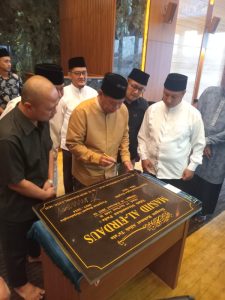 Bupati Majalengka Eman Tandatangani Prasasti Masjid Al Firdaus Kadipaten