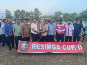 Bupati Paluta Secara Resmi Tutup Turnamen Sepak Bola Resimga Cup 2 Sipaho