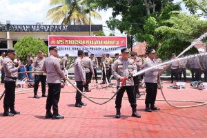 Kapolres Rohil Pimpin Apel Kesiapsiagaan dan Cek Peralatan Pemadaman Api Menghadapi Karhutla 2025