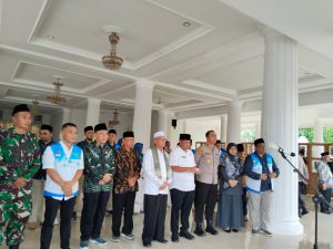 Bupati Majalengka Lepas Calon Jamaah Haji Kloter 6