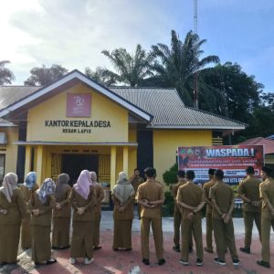 Pimpin Apel Pagi,Pj Kepala Desa Resam Lapis Tekankan Komitmen Tugas Terus Dipertahankan