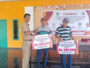 Pemerintah Desa Pambang Pesisir Kecamatan Bantan Salurkan Pembagian BLT DD ,T.A.2025 Tahap 2