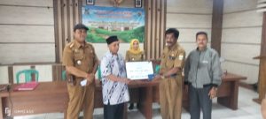 Pemdes Babakanloa Berikan Penyertaan Modal Untuk Bumdes Jaya Mandiri