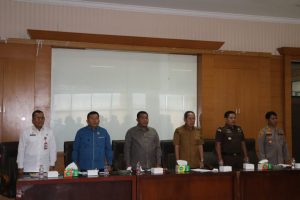 Wakil Bupati Paluta Pimpin Rapat Sosialisasi Dan Konsolidasi Tim Terpadu Perkebunan Swasta