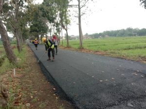 Program Prioritas Jalan Majalengka – Dawuan Diapresiasi Warga Leuwikidang Majalengka